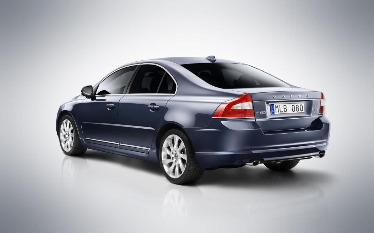 Volvo S80 II 2.0 D (136 Hp)